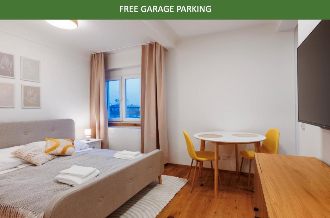 1 Bedroom Apartment With Terrace And Free Parking Near Metro Prague Exterior photo
